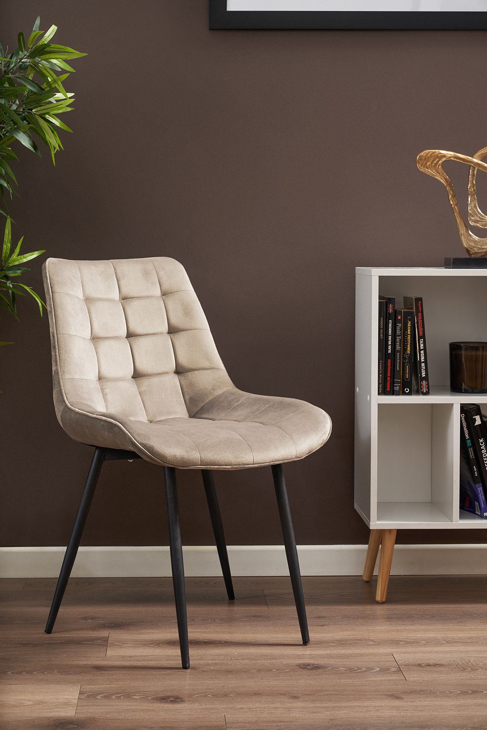 krzesło misty beżowe (nowe kody)