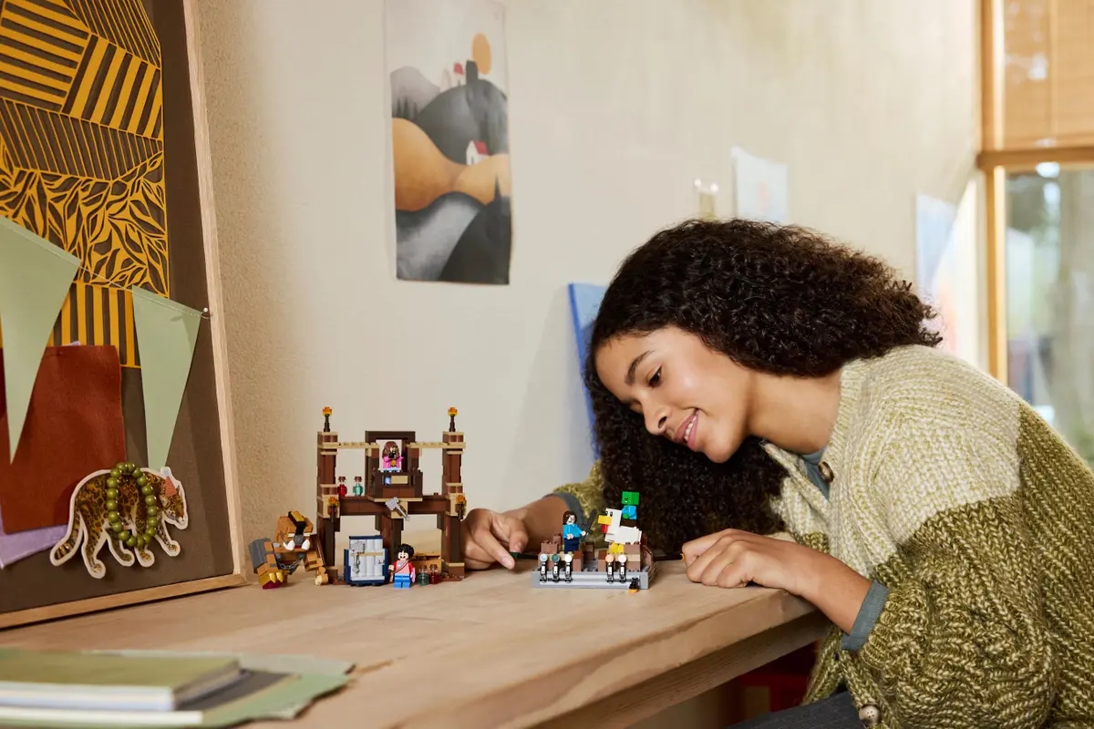 21272 - lego minecraft - ring w leśnym dworze