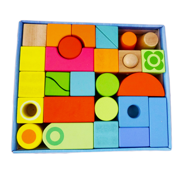 klocki duze kolorowe w pudelku