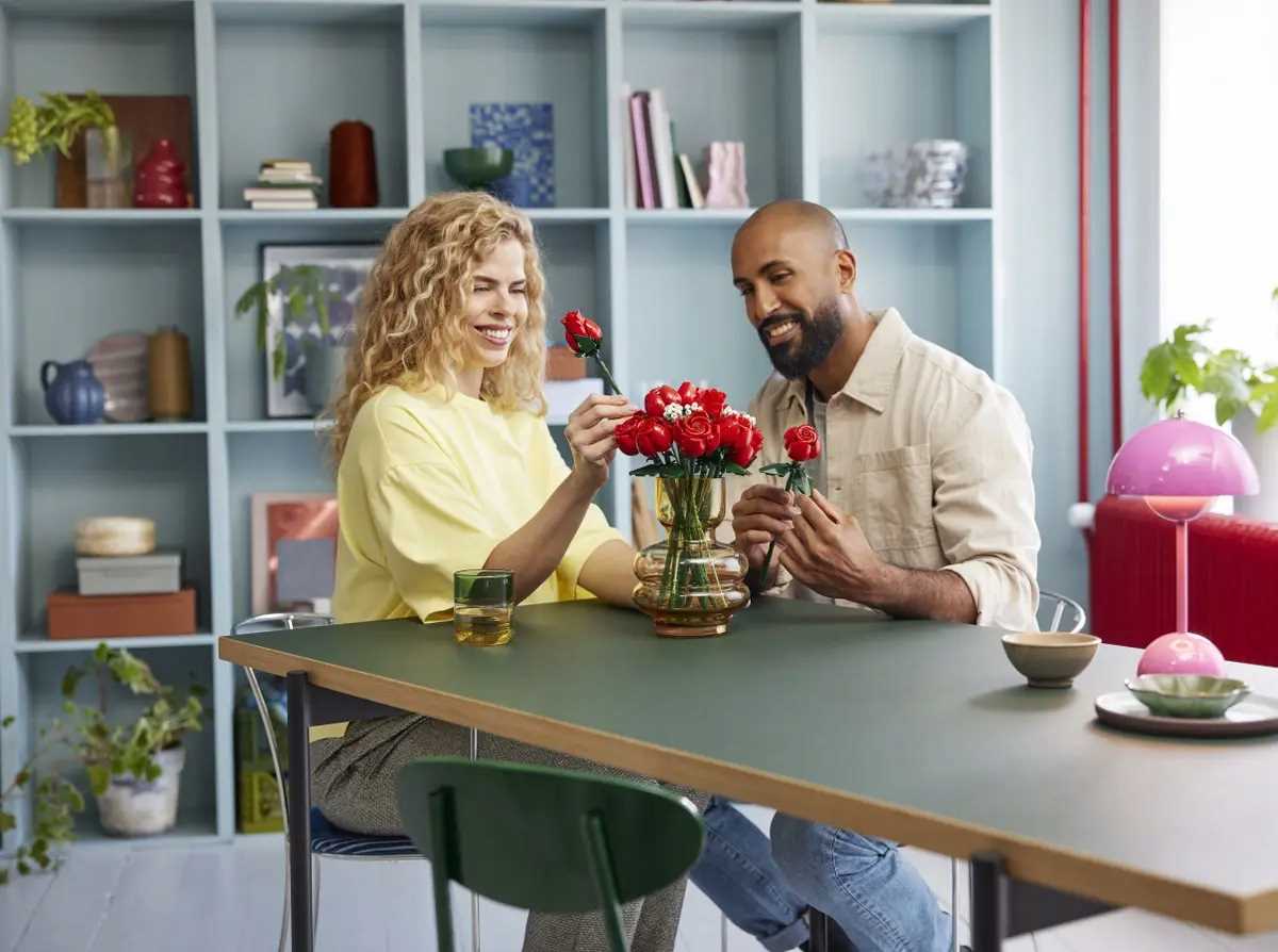 10328 - lego icons - bukiet róż