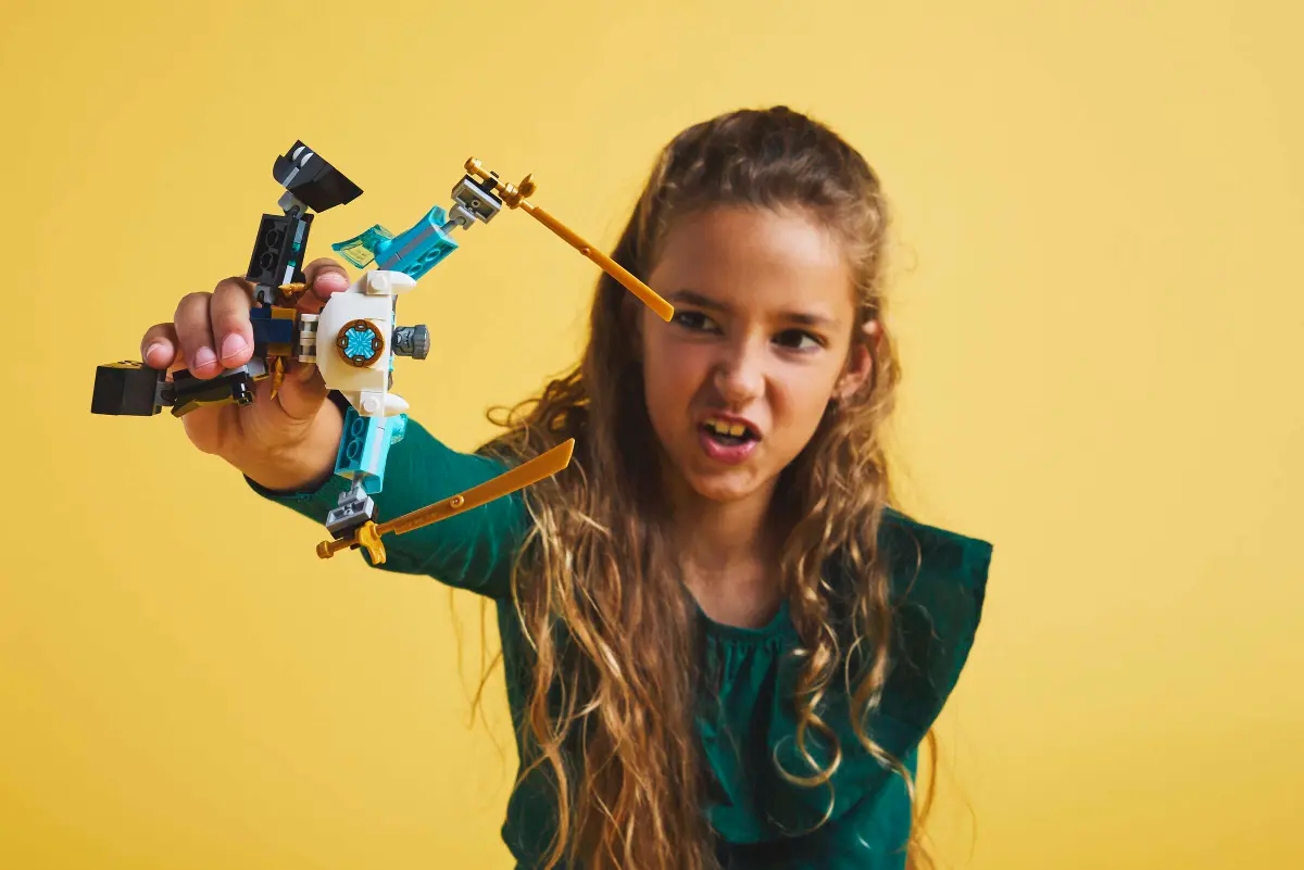 71827 - lego ninjago - mech w zbroi bojowej zane'a