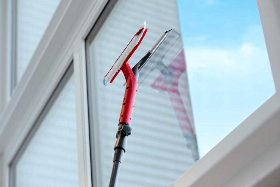 ściagączka do okien z drążkiem vileda