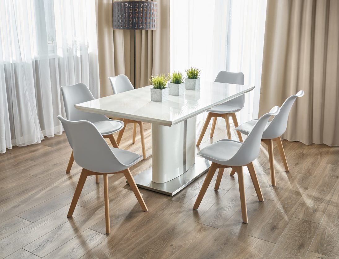 krzesło białe (nowy kod)