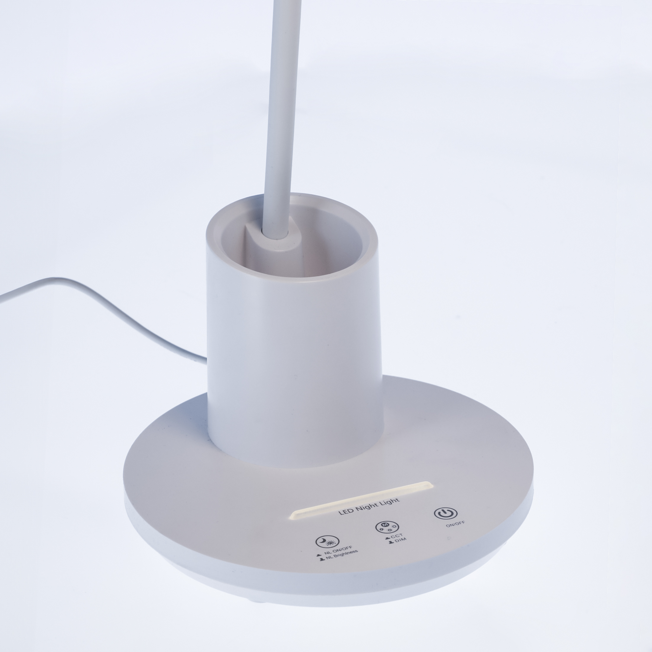 lampka biurkowa led szkolna trzy barwy światła do pracy z pojemnikiem