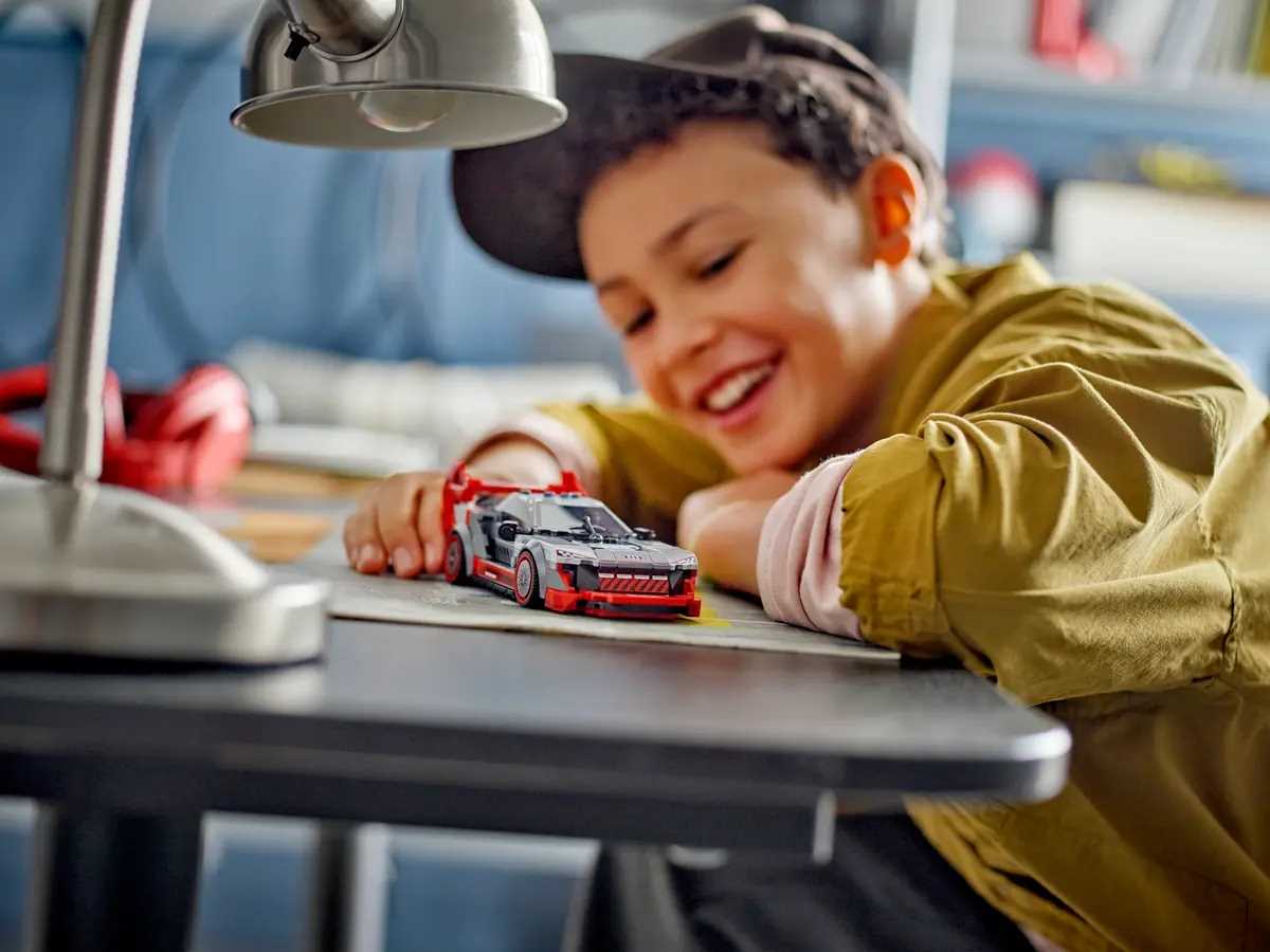 76921 - lego speed champions - wyścigowe audi s1 e-tron quattro