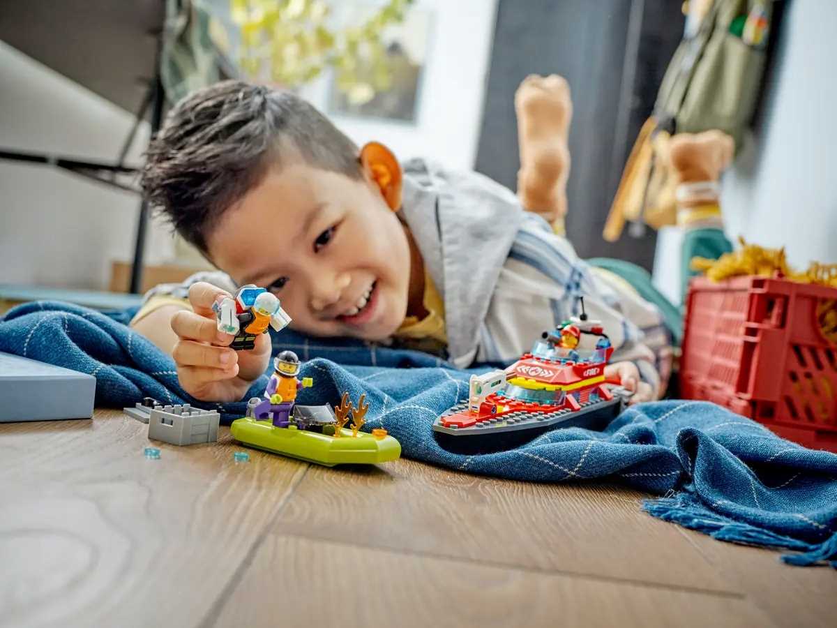 60373 - lego city - łódź strażacka