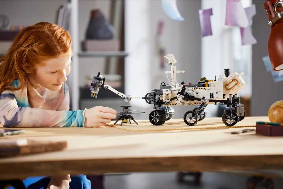 42158 - lego technic - nasa mars rover perseverance