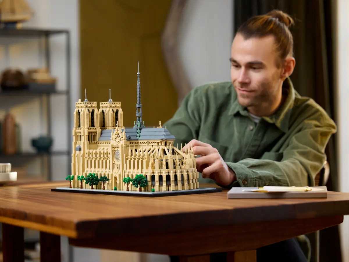 21061 - lego architecture - notre-dame w paryżu