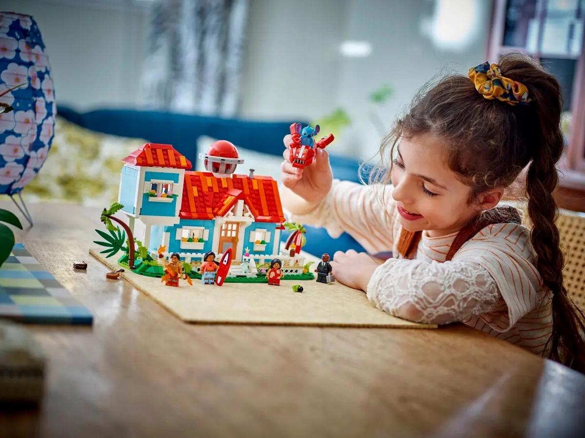 43268 - lego disney - domek na plaży lilo i stitcha