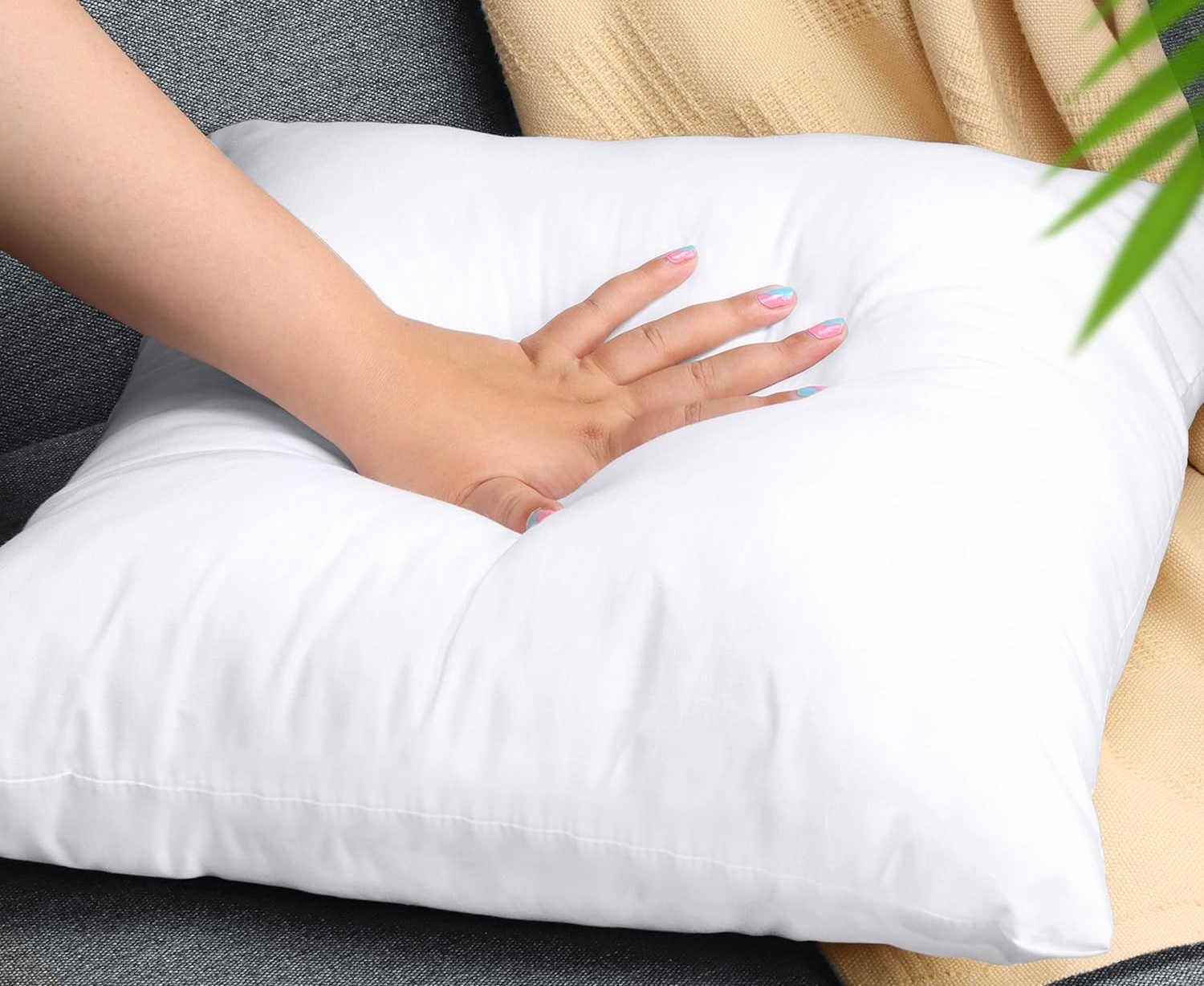 poduszka 80x80 cm antyalergiczna gładka mikrofibra biała silikon