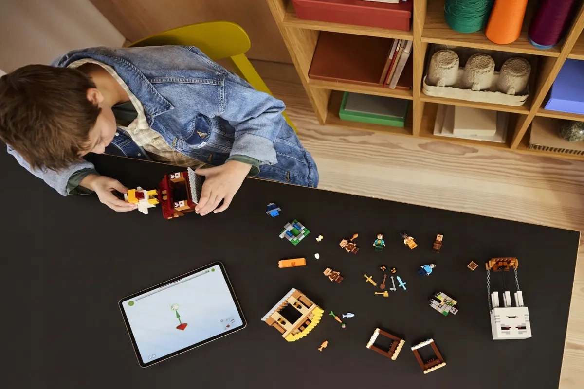 21273 - lego minecraft - atak balonowego ghasta na wioskę