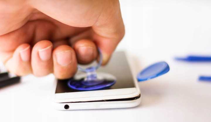 zestaw narzędzi do naprawy telefonu