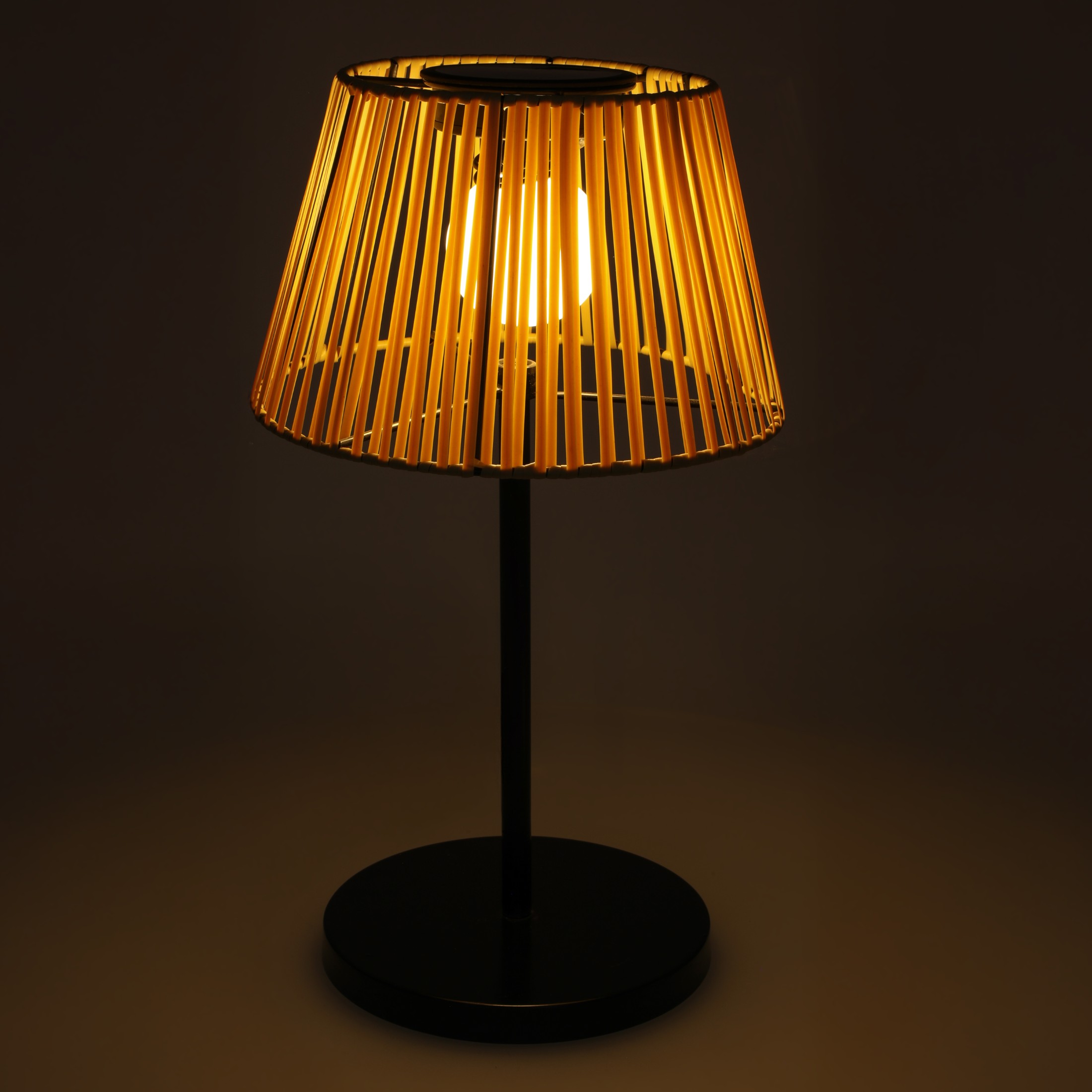 lampka solarna ogrodowa led stojąca zewnętrzna słupek na taras do ogrodu