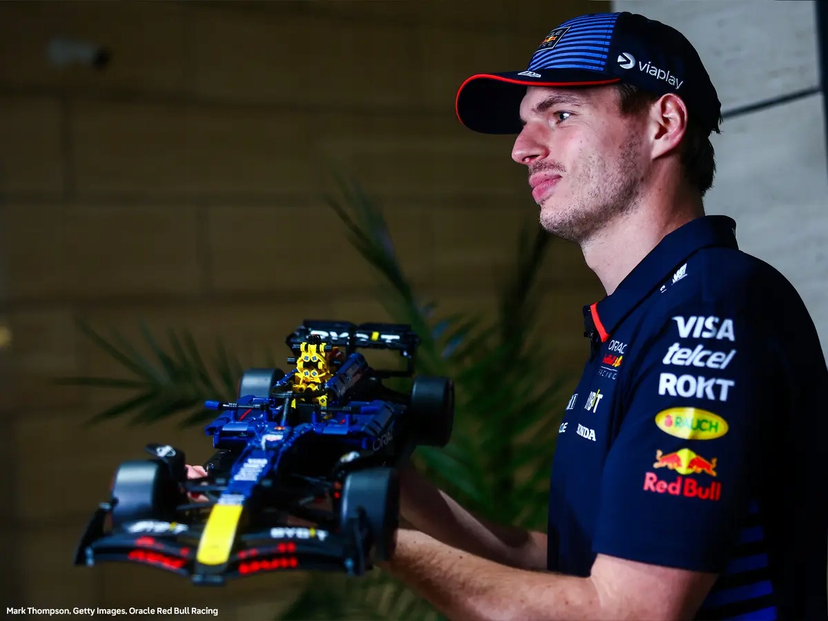 42206 - lego technic - bolid f1 oracle red bull racing rb20