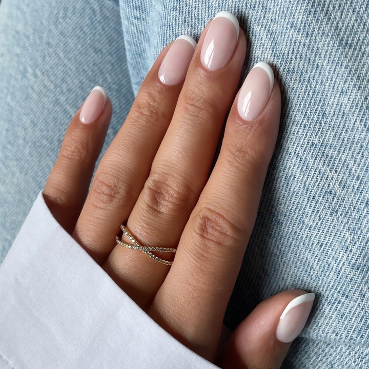 SEMILAC LAKIER HYBRYDOWY 389 COCONUT ICE CREAM 7ml