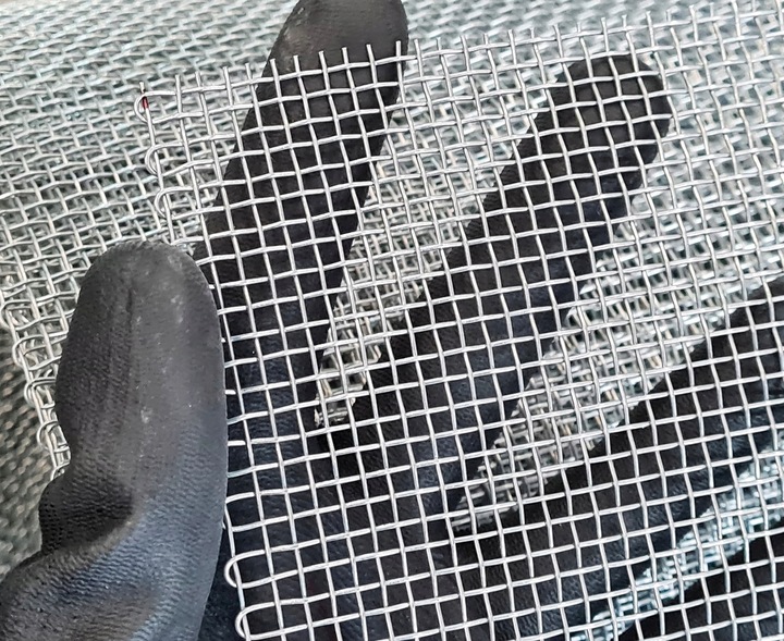Siatka Przeciw Gryzoniom Na Gryzonie Stalowa Tkana Ocynk 3,2mm 0,8mm
