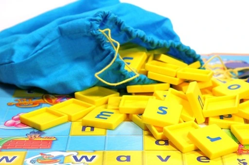 GRA SCRABBLE JUNIOR wersja polska Y9735