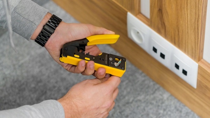 Zaciskarka zaciskacz wtyków przelotowych RJ45/RJ12 Rebel