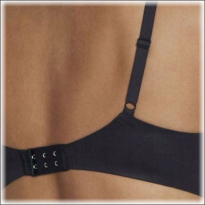 Body Make-up Soft Touch WHP /04 biustono TRIUMPH rozmiar 80B