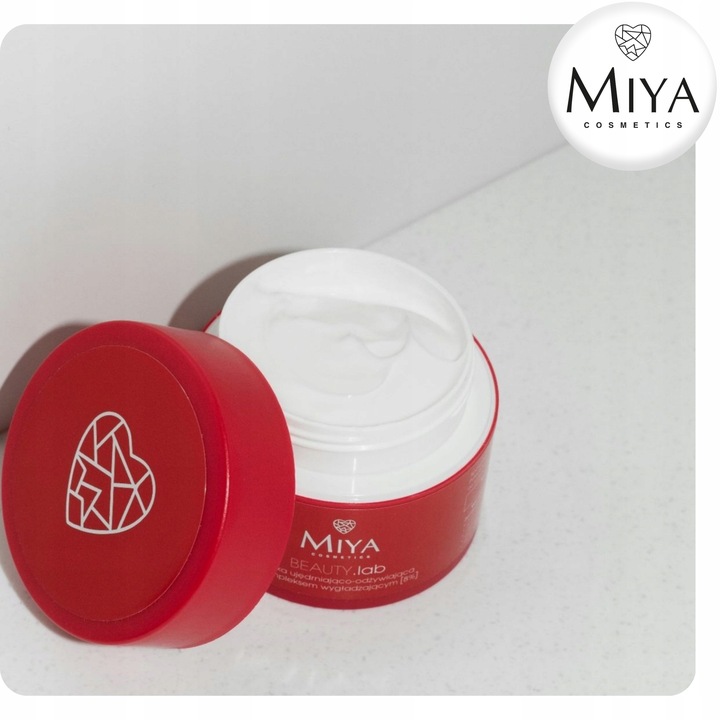 Maska Ujędrniająco-odżywiająca z Kompleksem Wygładzającym 50 g ml Miya