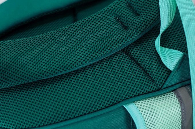 PLECAK DZIECIĘCY DLA PRZEDSZKOLAKA PODRÓŻNY DINOZAUR ZIELONY