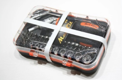 Śrubokręt w zestawie z bitami 61 elementów MadLit