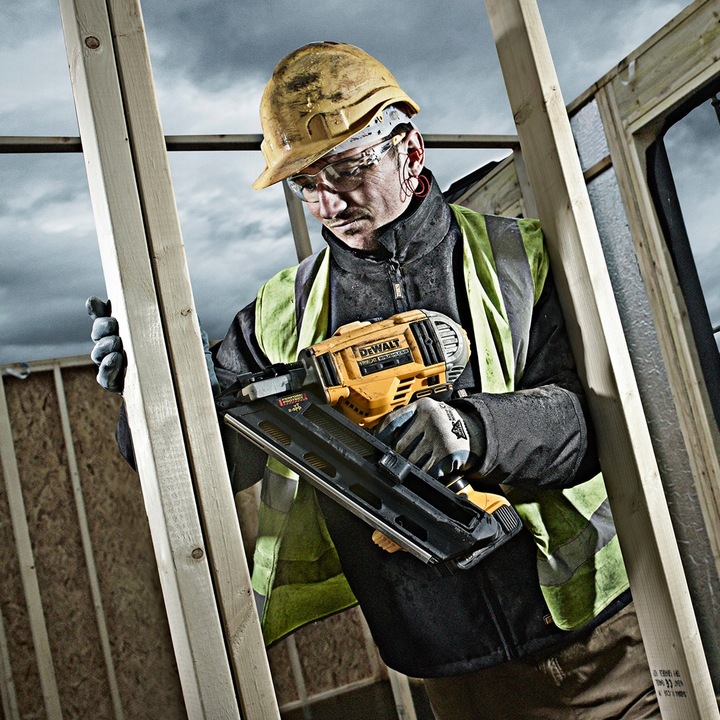 Gwoździarka bezszczotkowa 34° 50-90mm 18V 2x5Ah XR DeWalt DCN692P2-QW