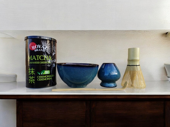 ZESTAW startowy do herbaty matcha BIO 100g z piękną czarką miotełką i łyżką