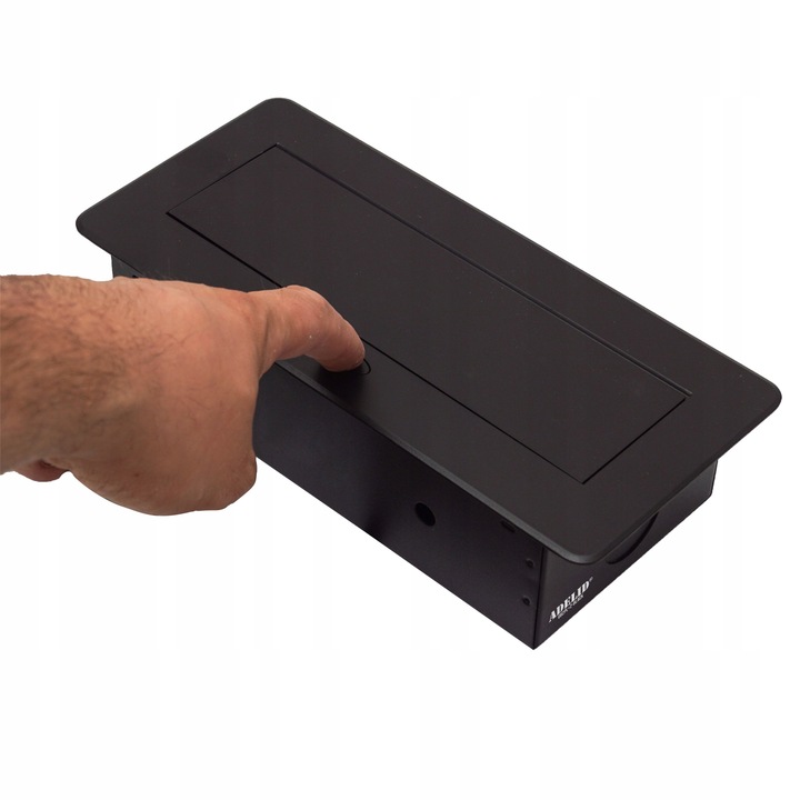 GNIAZDO CHOWANE W BLAT NABLATOWE + 2 USB GNIAZDKO