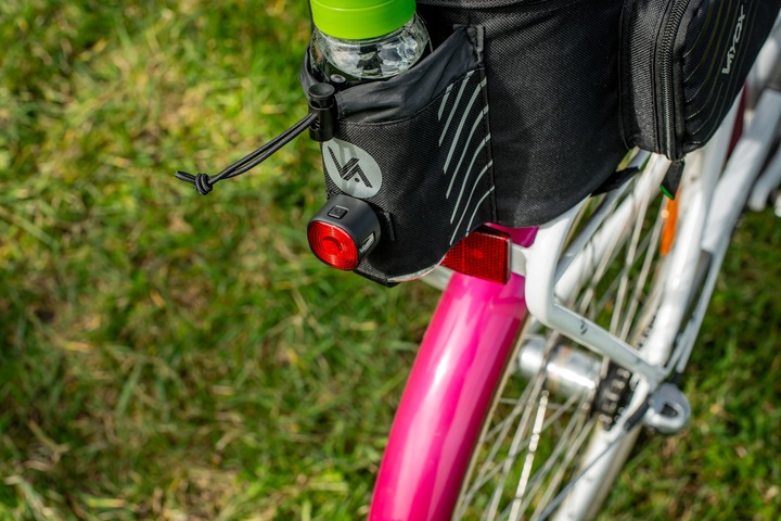 LAMPKA ROWEROWA TYLNA CZERWONA 17xLED WODOODPRONA MOCNA USB-C VAYOX