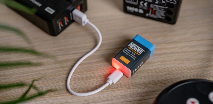 Bateria 9V R9 Z Wbudowanym USB-C Newell 500mAh