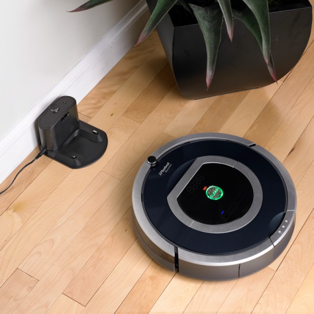 Roomba- Stacja dokująca zintegrowana z zasilaczem