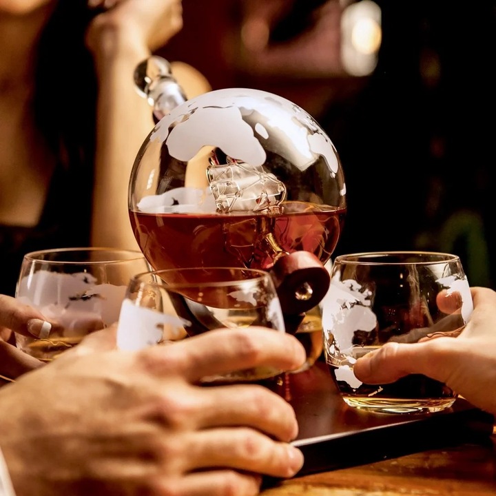 Zestaw do Whisky Karafka Globus 4 Szklanki Prezent dla Taty Faceta