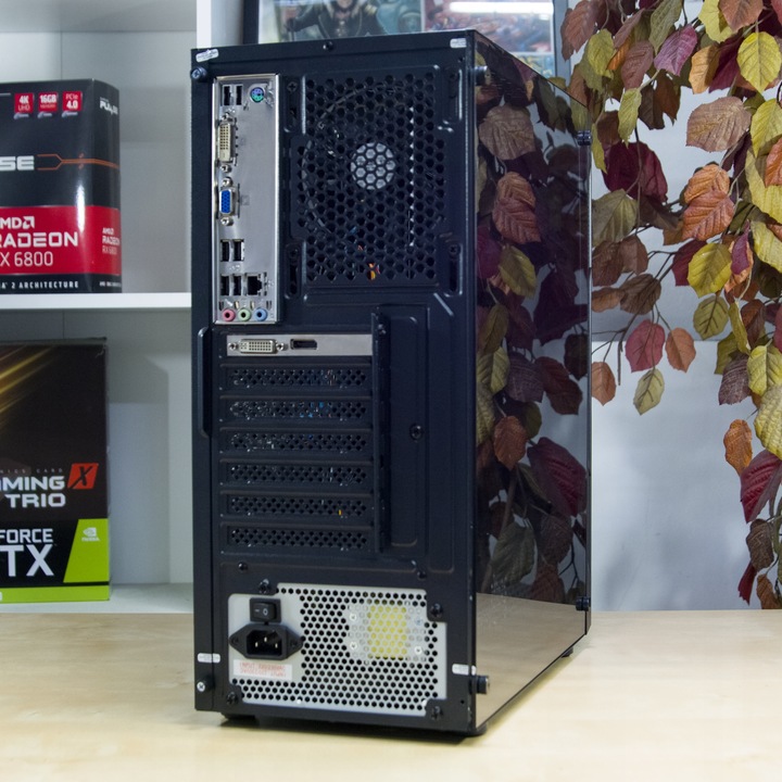 KOMPUTER GAMINGOWY CORE i7 3,8 GHz GeForce 16GB RAM 512GB SSD Wi-Fi Windows