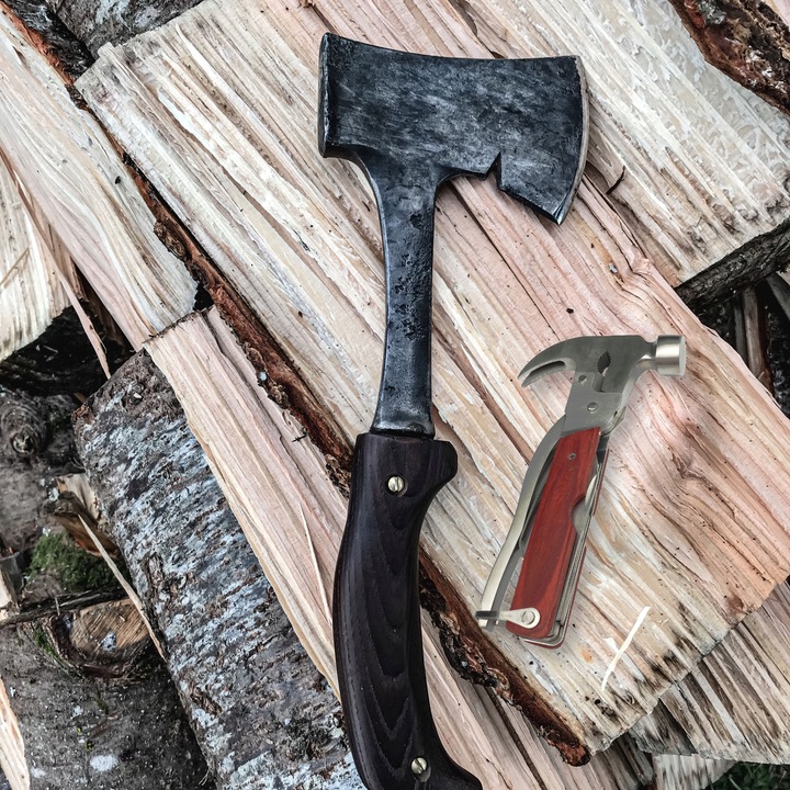 MULTITOOL NARZĘDZIE WIELOFUNKCYJNE SURVIVAL ZESTAW