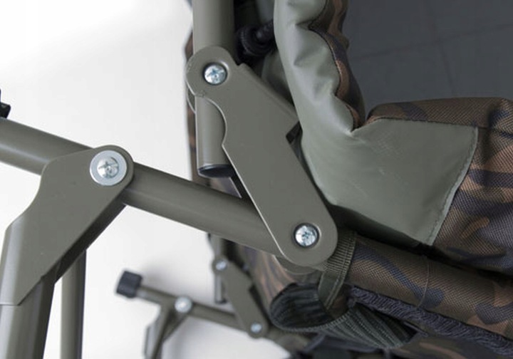 FOX R-Series Camo Bedchairs - R2 Standard