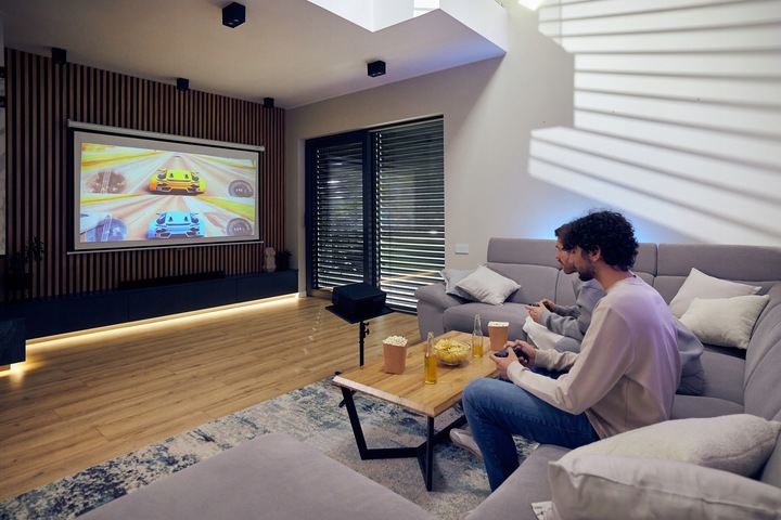 STATYW UCHWYT do projektora rzutnika PÓŁKA TRÓJNÓG do 10kg w:180cm 40x27cm