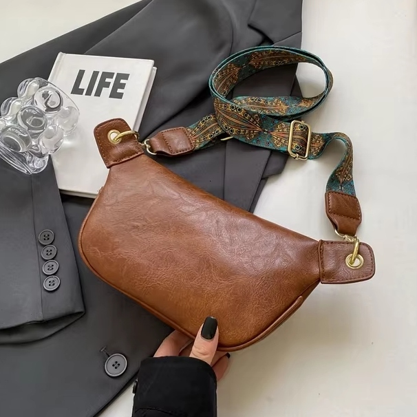 Torebka Damska Nerka BRĄZOWA Pojemna na Ramię Pasek Kolorowy Złoty Zamek