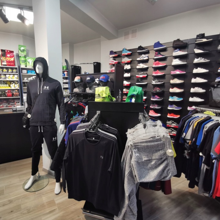 Buty Puma 37421401 r. 38,5czarny