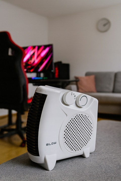 MOCNY TERMOWENTYLATOR 2000W PIECYK ELEKTRYCZNY FARELKA GRZEJNIK