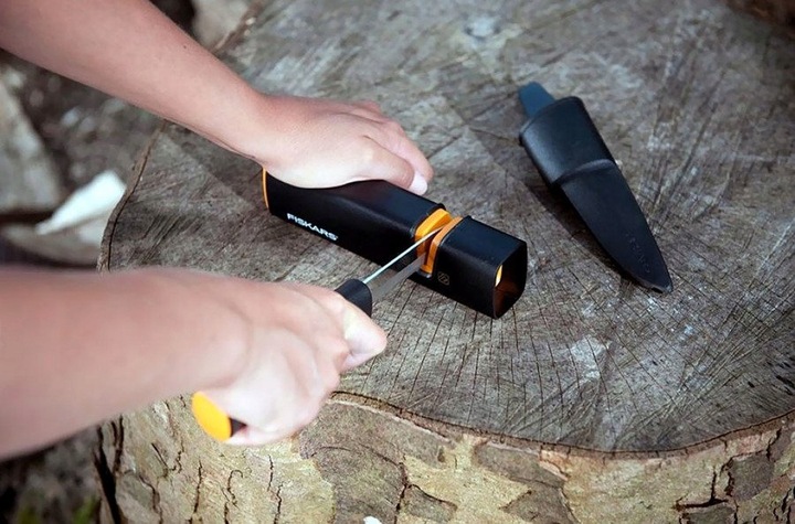Ostrzałka do noży i siekier Fiskars Xsharp
