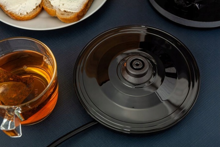 Czajnik elektryczny bezprzewodowy ELDOM C270 1,7L