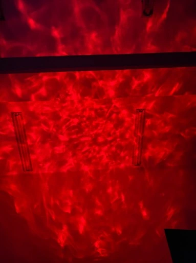 PROJEKTOR GWIAZD LAMPKA NOCNA RZUTNIK LED DO SYPIALNI DLA DZIECI NA PREZENT