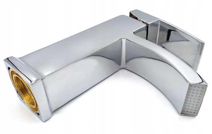 BATERIA UMYWALKOWA KRAN UMYWALKI CHROM NISKA ŁAZIENKOWA CUBIC WODOSPAD