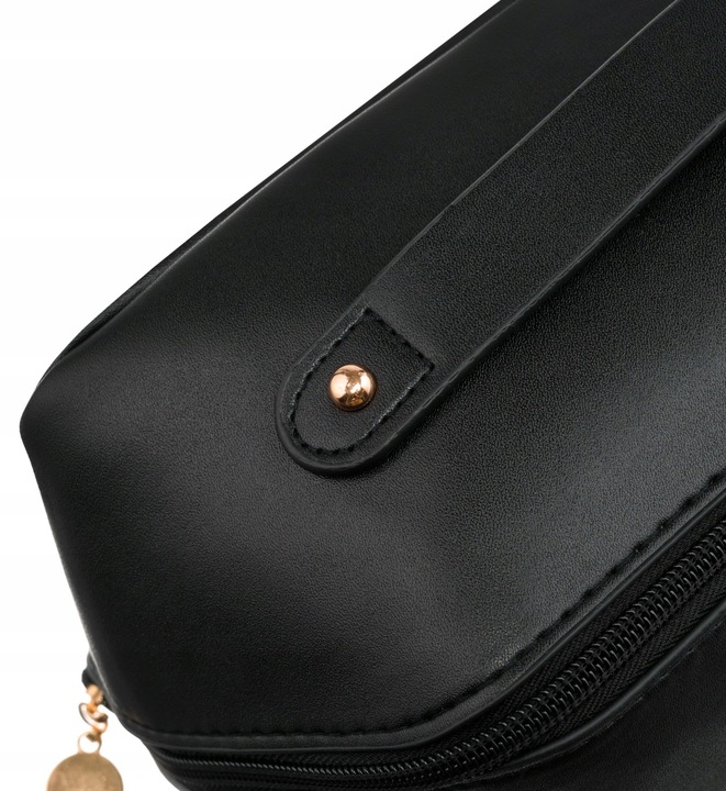 Kosmetyczka męska czarna podróżna turystyczna saszetka organizer