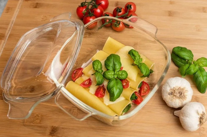 Naczynie żaroodporne 1,5l szklane do zapiekania z pokrywą Altom Design