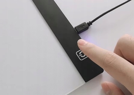 TABLET GRAFICZNY TABLICA BRIGHTPAD DESKA KREŚLARSKA RYSOWANIA LED A4