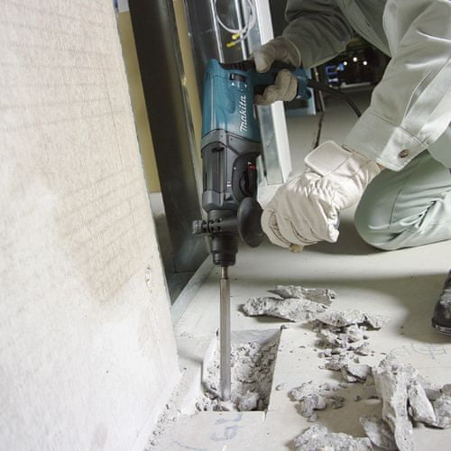 MŁOTOWIERTARKA MAKITA HR2470T WALIZKA SDS PLUS 780 DODATKOWA GŁOWICA