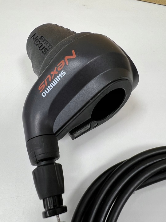 Manetka obrotowa Shimano Nexus 8 SL-C6000 prawa + Linka