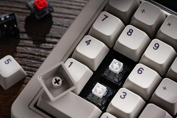 Numpad Mechaniczny z Kalkulatorem 8Bitdo Retro Mechanical Numpad M Edition